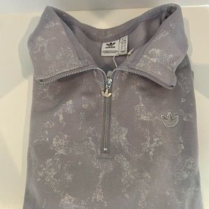 Adidas Women’s pull over half zip size large